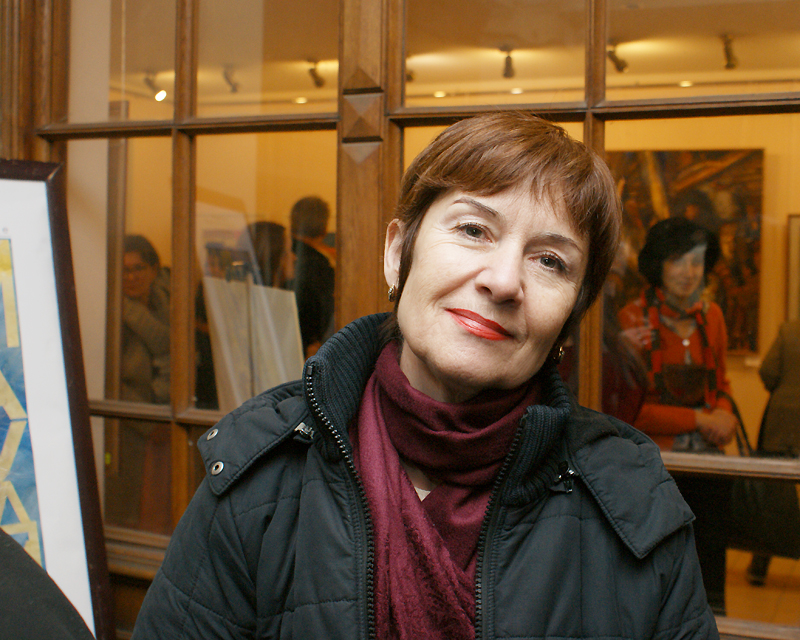 Елена Петрова
