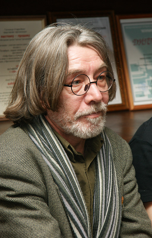 Лев Дутов