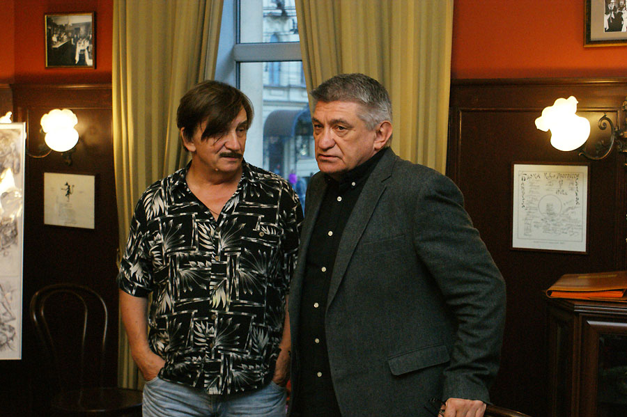Виктор Тихомиров, Александр Сокуров