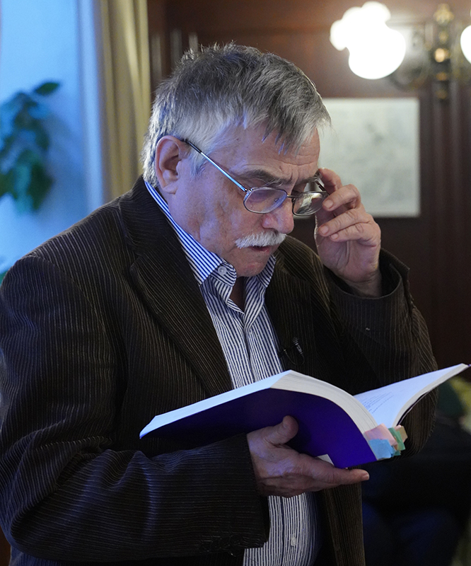 Сергей Стратановский