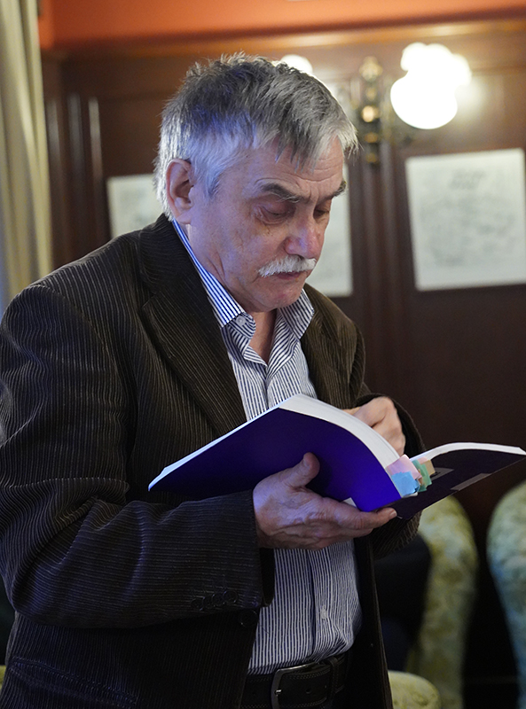 Сергей Стратановский