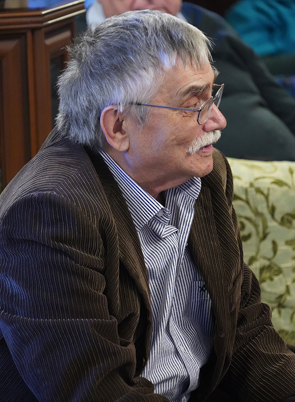 Сергей Стратановский
