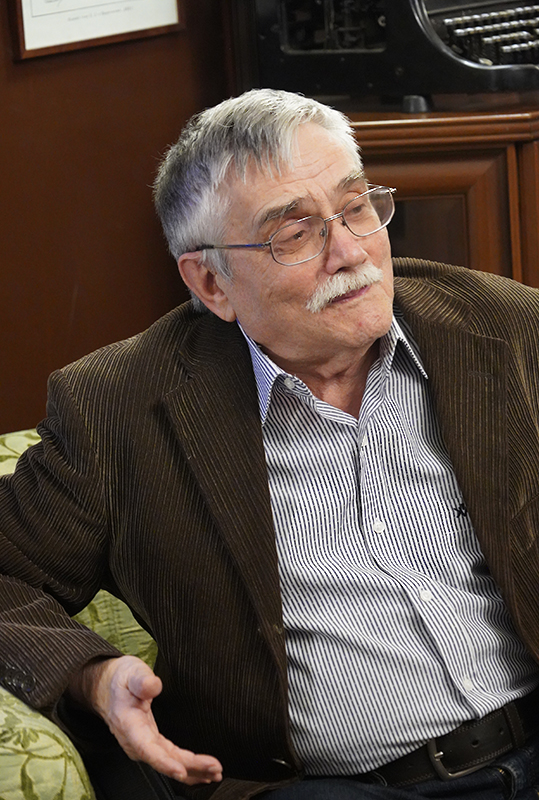 Сергей Стратановский