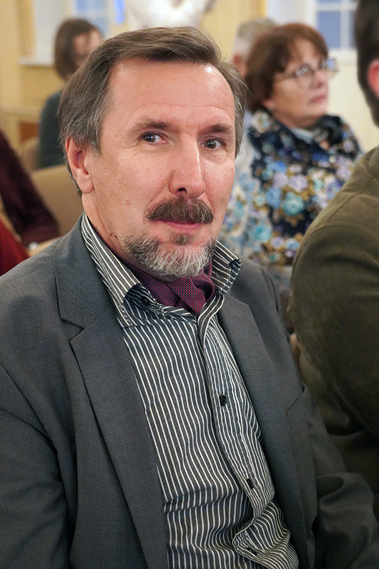 Андрей Мишин