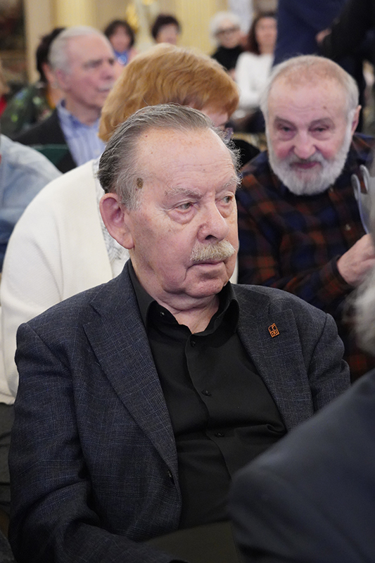 Яков Гордин