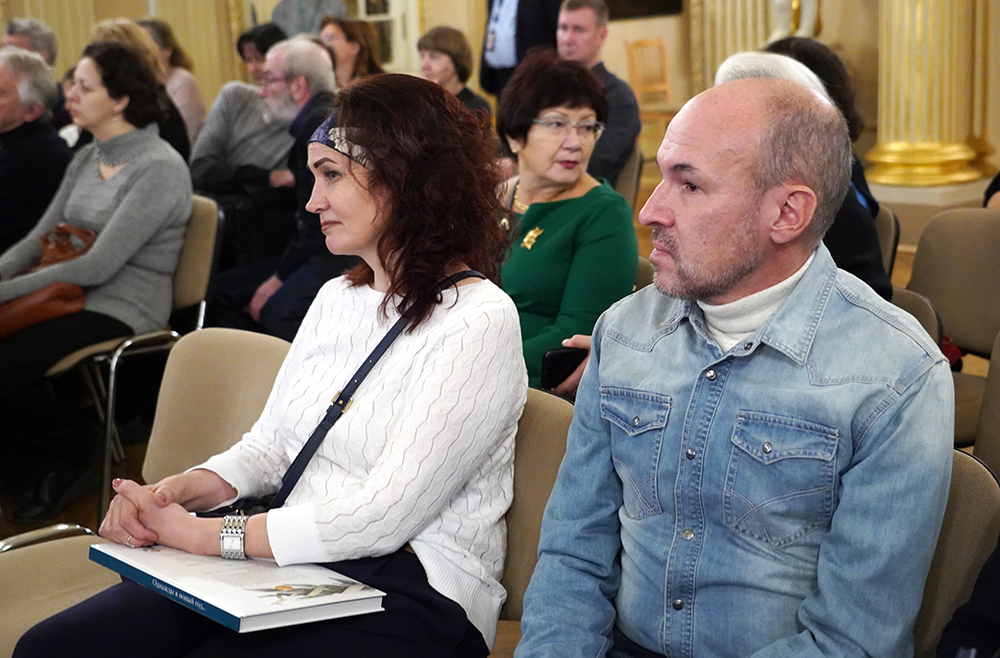 Ольга де Лвкруа, Алексей Дмитренко