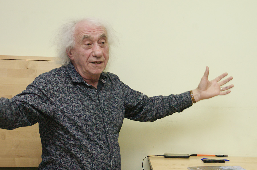 Анатолий Заславский
