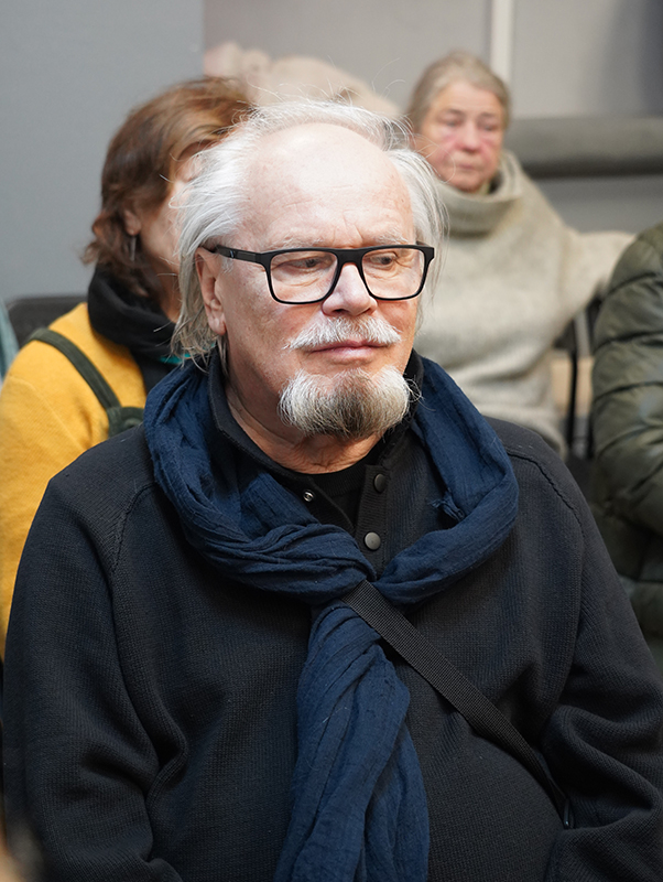Дмитрий Шарапов