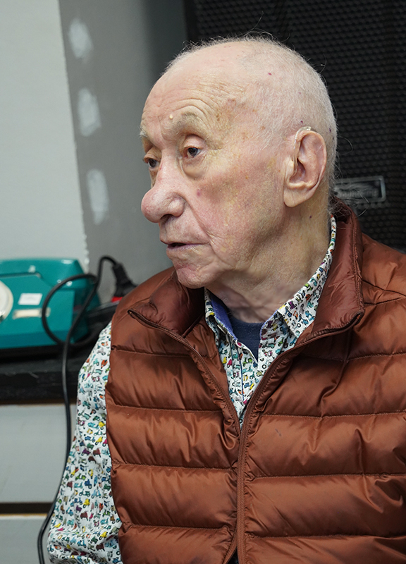 Анатолий Заславский