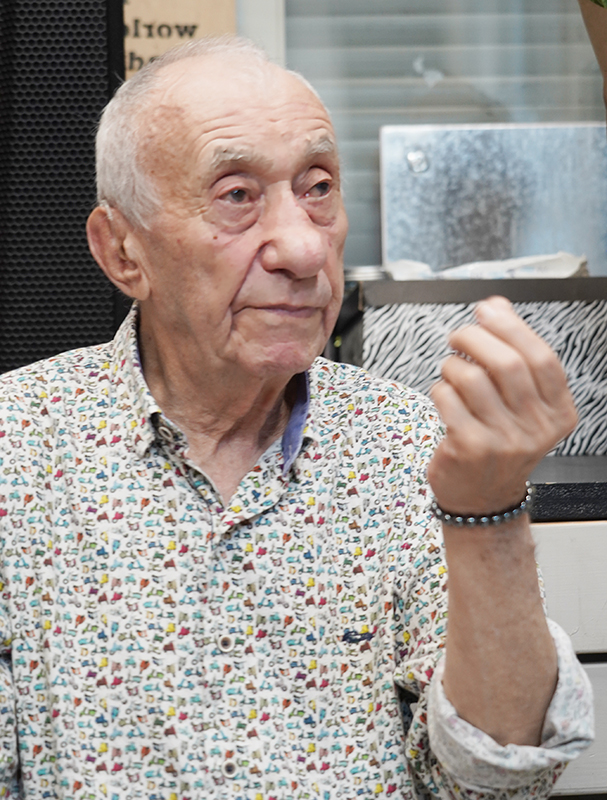 Анатолий Заславский