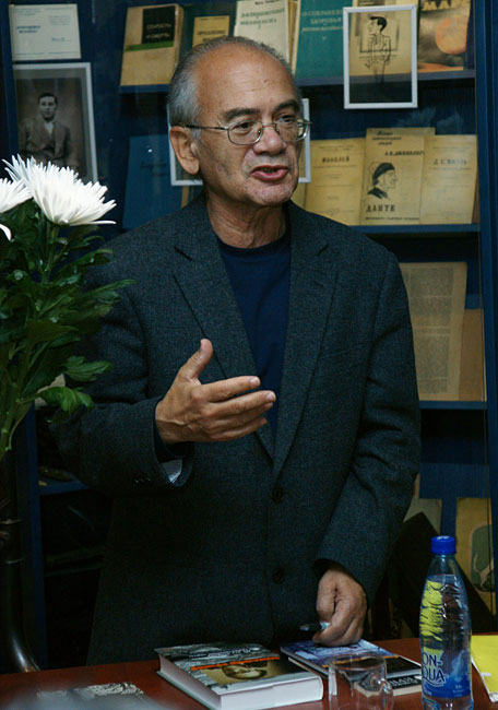 Александр Кушнер