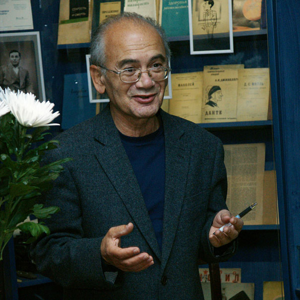 Александр Кушнер